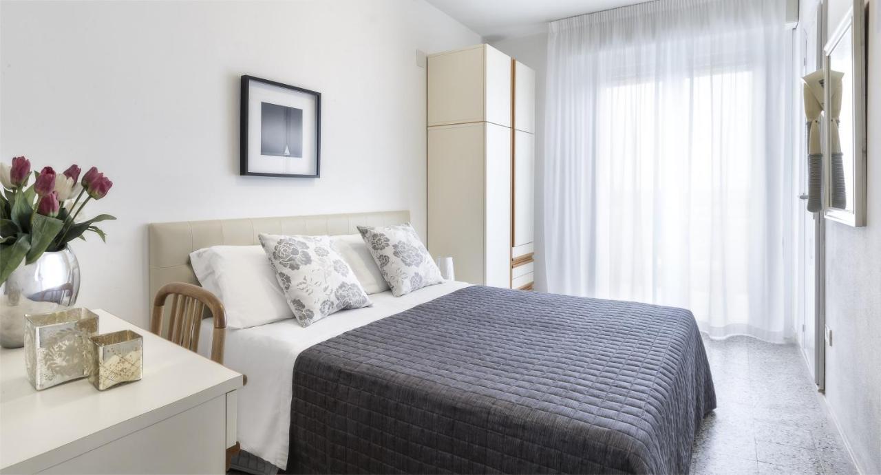 Hotel Carignano Riccione Luaran gambar